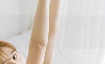 Joyce Lin2x疗愈系白色写真，美图中展现的温柔与力量